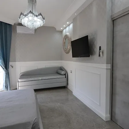Apartment Silver